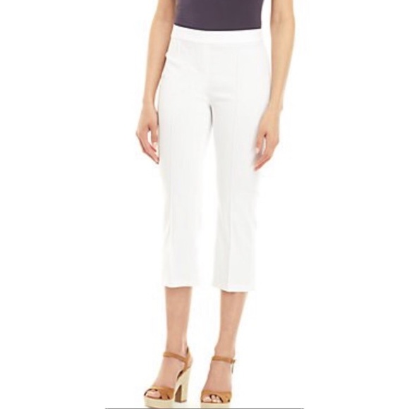 MICHAEL kors pull on Capri pants white size 2